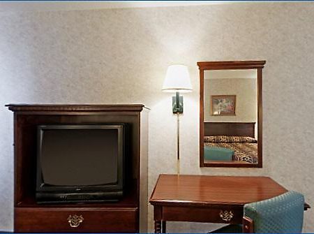 America'S Best Value Inn & Suites - Memphis/Graceland Chambre photo